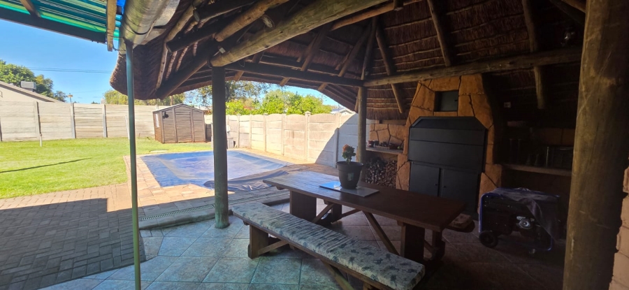 4 Bedroom Property for Sale in Hadison Park Northern Cape